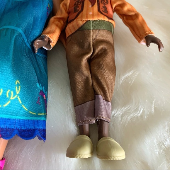 Disney Encanto 4 Pc Doll Set Mirabel, Isabela, Luisa and Antonio - Picture 9 of 9